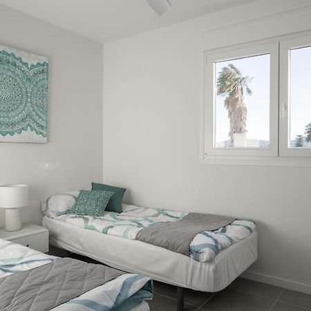 Sunny Apartment In Denia With Outdoor Swimming Pool And Garage Parking Place Included, 300M From The Sandy Beach 外观 照片