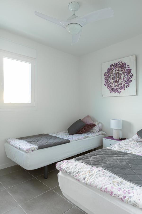 Sunny Apartment In Denia With Outdoor Swimming Pool And Garage Parking Place Included, 300M From The Sandy Beach 外观 照片
