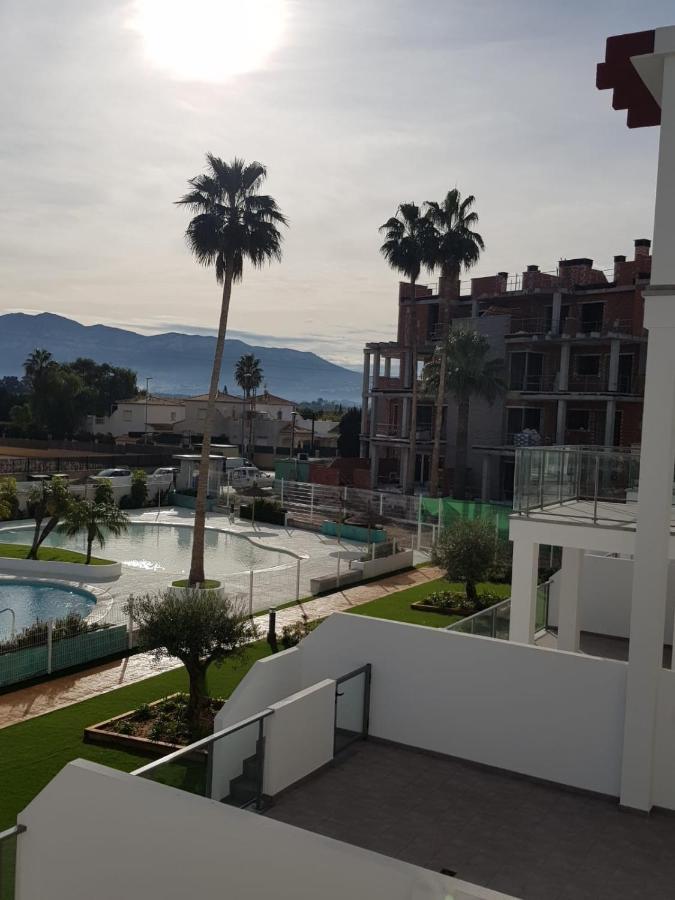 Sunny Apartment In Denia With Outdoor Swimming Pool And Garage Parking Place Included, 300M From The Sandy Beach 外观 照片