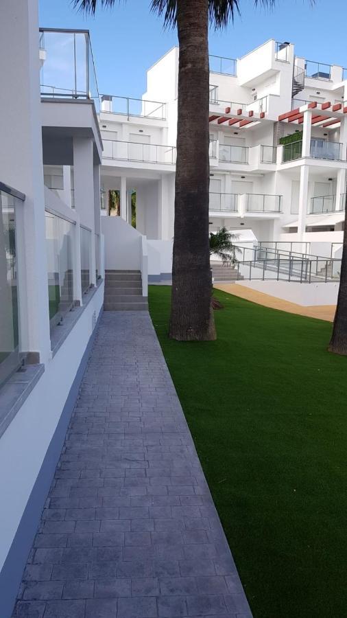 Sunny Apartment In Denia With Outdoor Swimming Pool And Garage Parking Place Included, 300M From The Sandy Beach 外观 照片